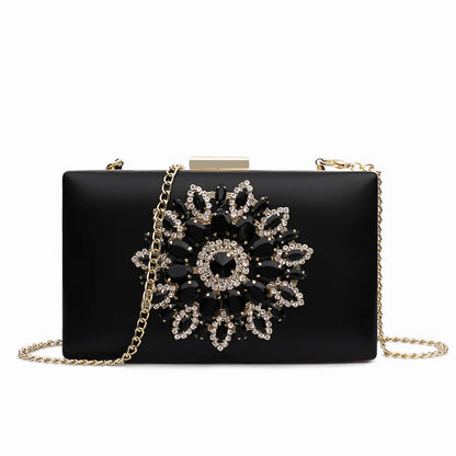 Elegant Crystal Clutch for Timeless Evenings